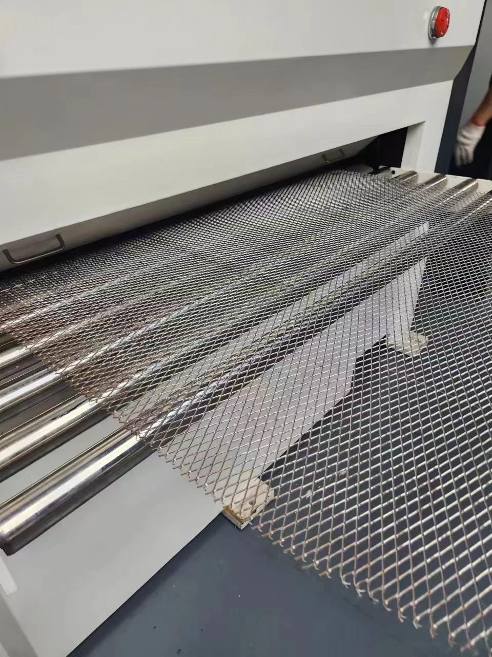 High Quality Standard Expanded Metal Mesh Stainless Steel Wire Mesh Galvanized Expanded Metal Fence Aluminum Facade