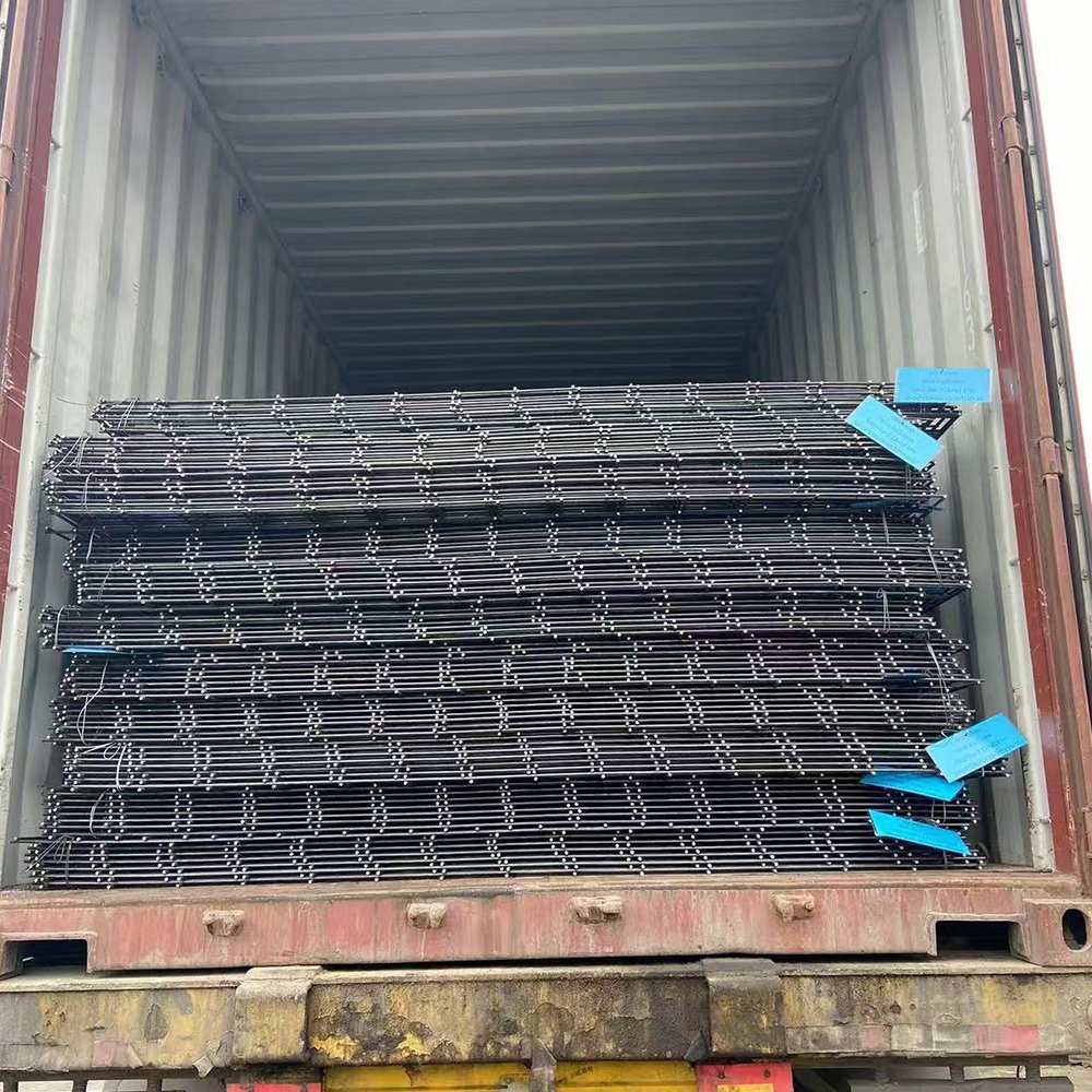 Popular Recommend black wire welded construction steel wire mesh panels for building