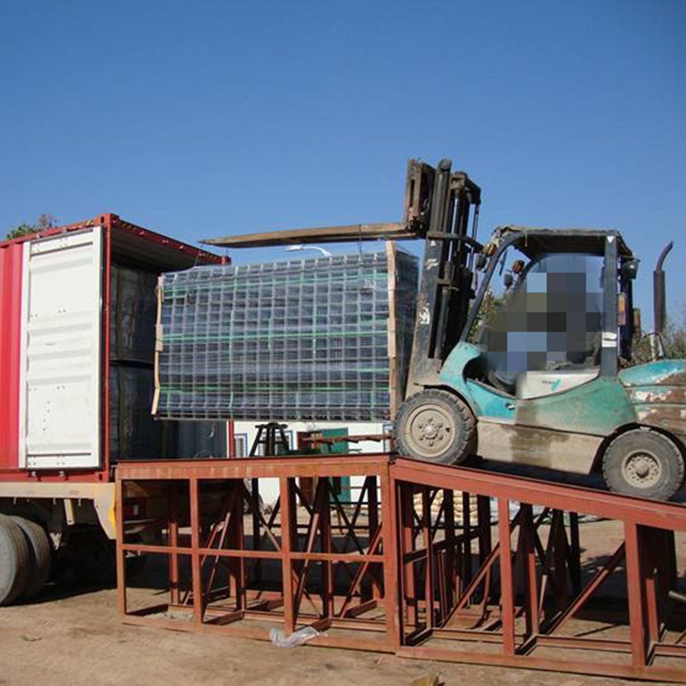 Popular Recommend black wire welded construction steel wire mesh panels for building