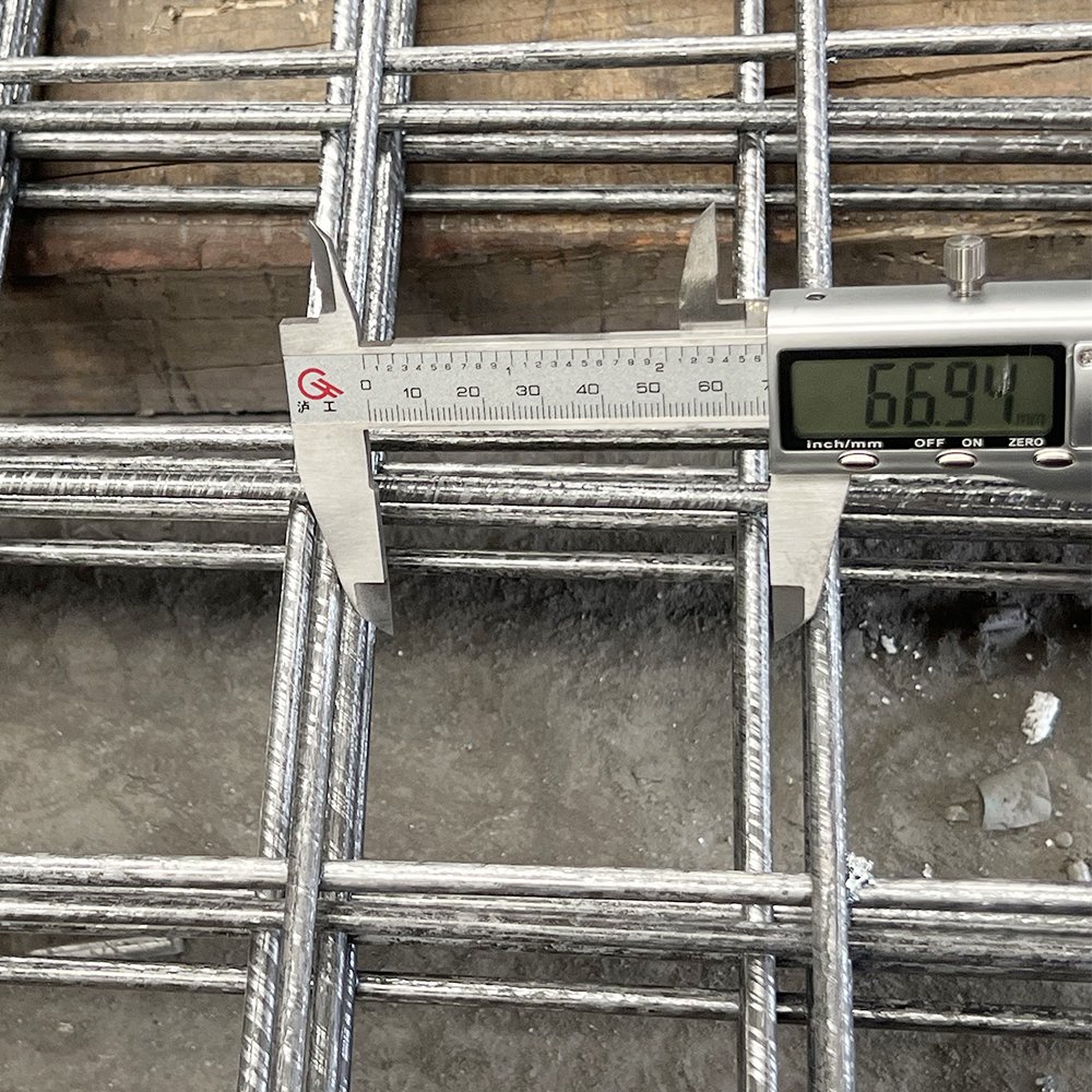 Popular Recommend black wire welded construction steel wire mesh panels for building