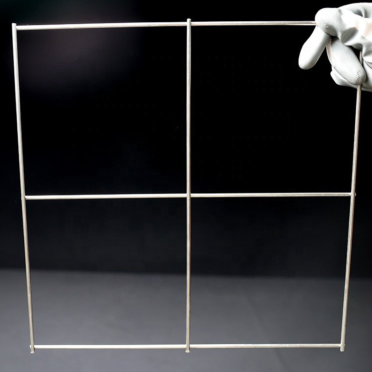 Welded wire mesh for making chicken cages and poultry cage nets