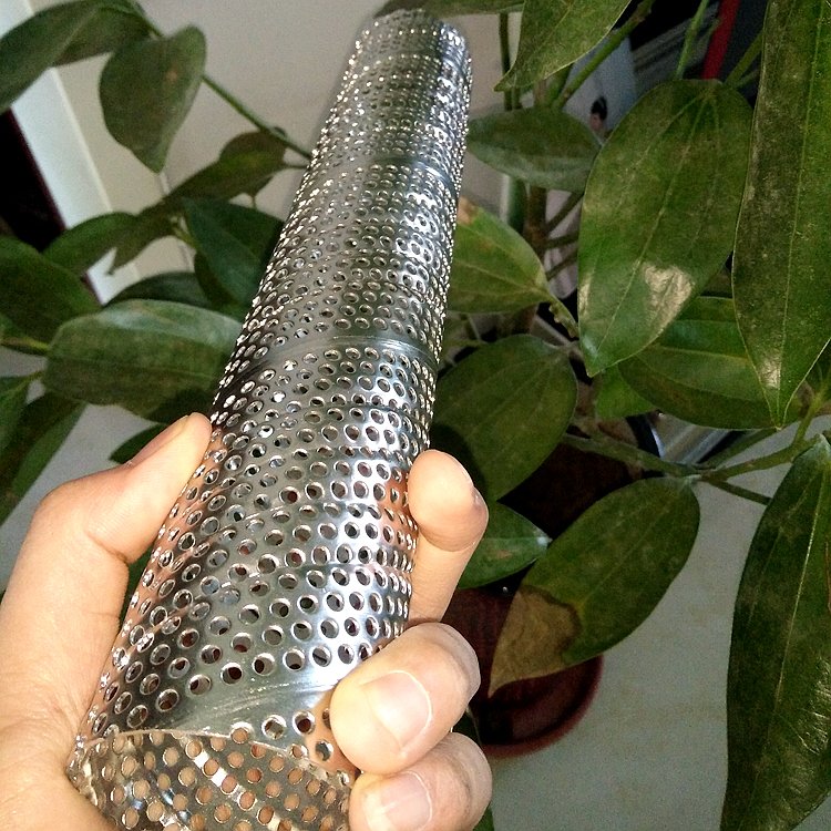304 316 Stainless Steel Sintered Wire Cylinder Sprial Welded Perforated Porous Mesh Filter Tube