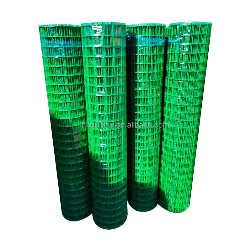 Square Chicken Cage Welded Steel Wire Mesh Roll Galvanised Wire Netting For Livestock Fence
