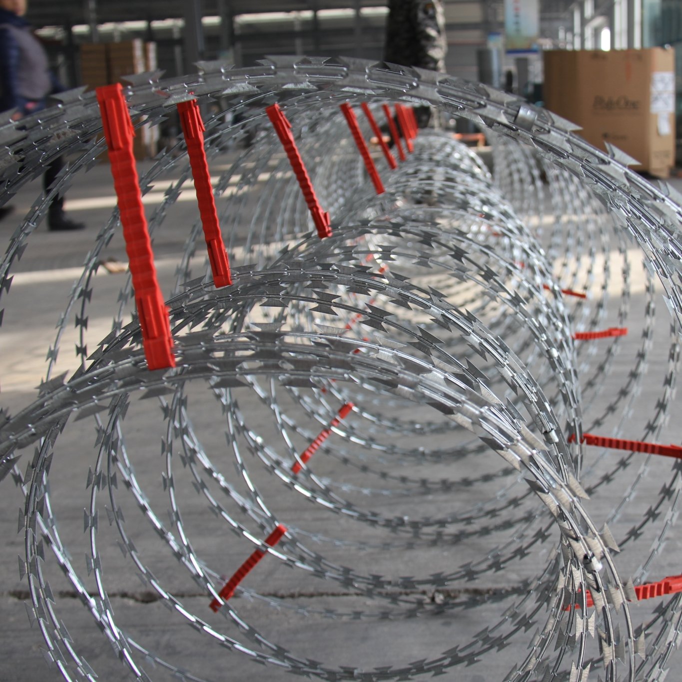 High quality wholesale anti-resistance T-shaped razor barbed wire