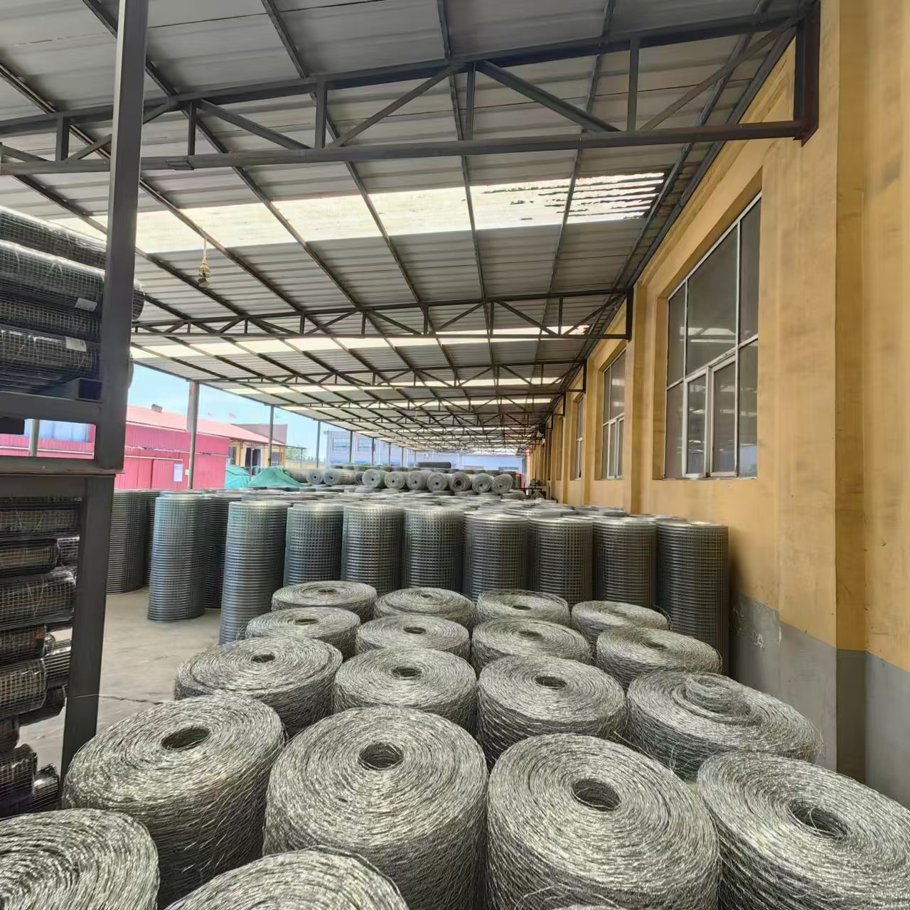 cheap price welded wire rectangular metal galvanized steel wire mesh pigeon cages design chick cage floor wire mesh