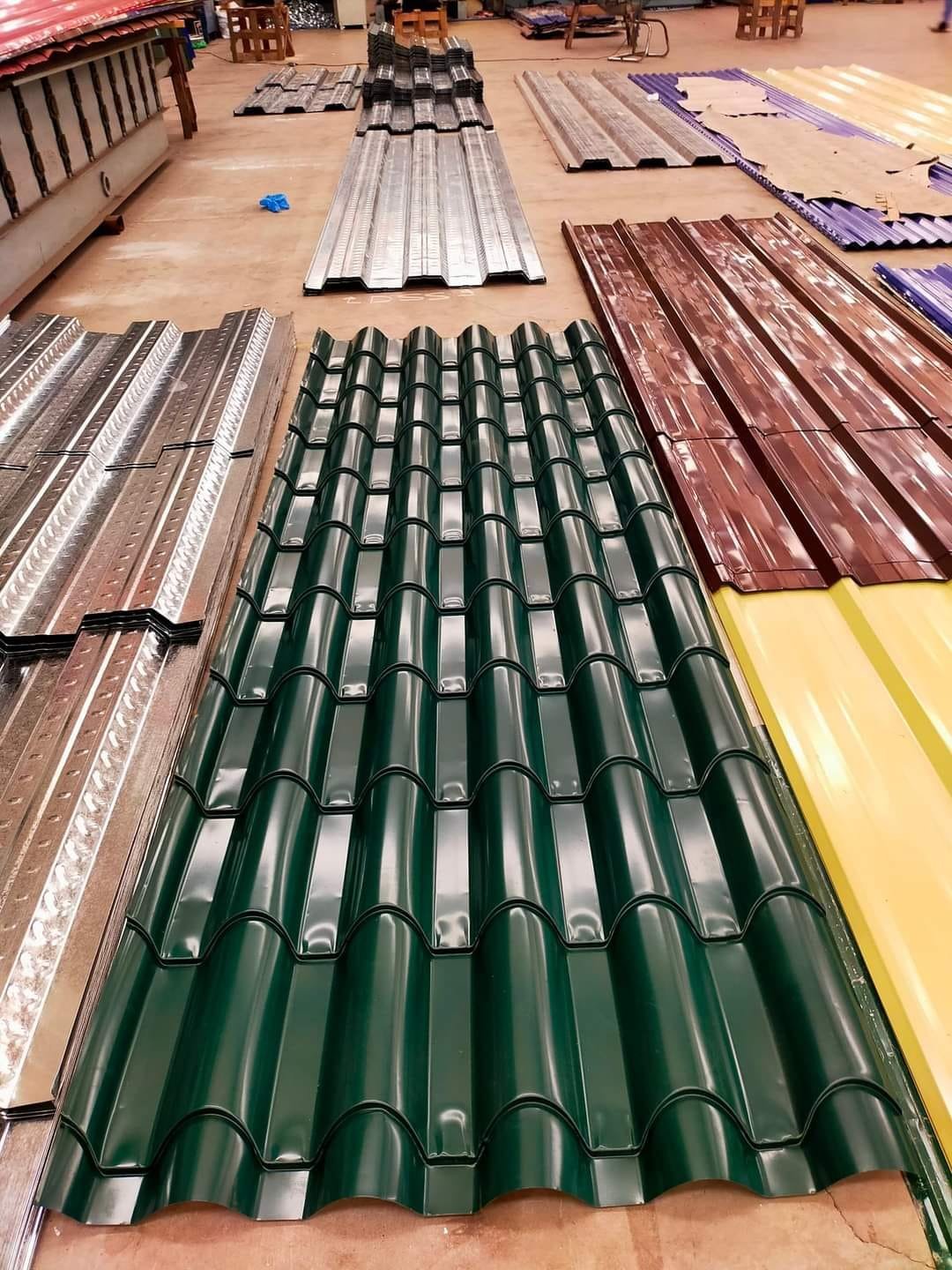 Galvanized Corrugated Sheet Roofing Sheet Roofing Plate For Building Material