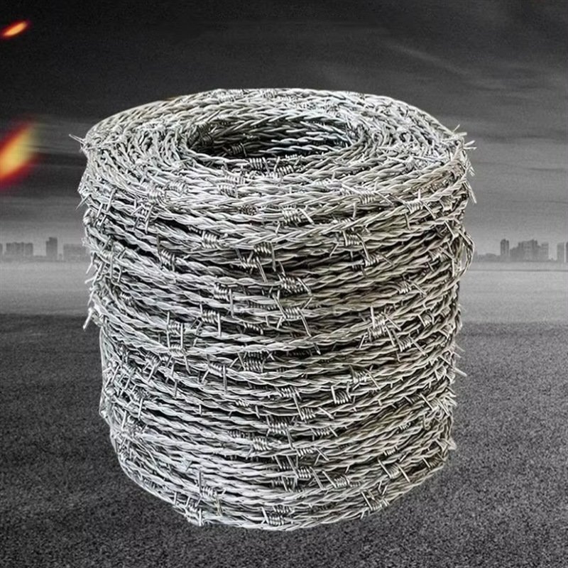 Manufacturers 12.5X14 Galvanized Wire Fence Razor Barbed Barb Wire Fence Roll Prices