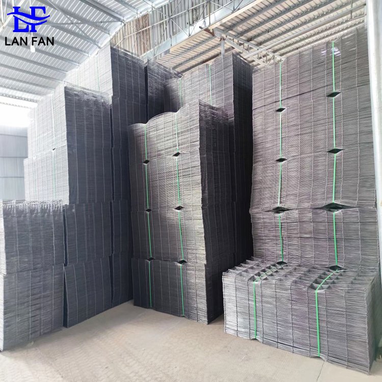 16 Gauge Black Steel Wire Mesh Welded Iron Wire Mesh