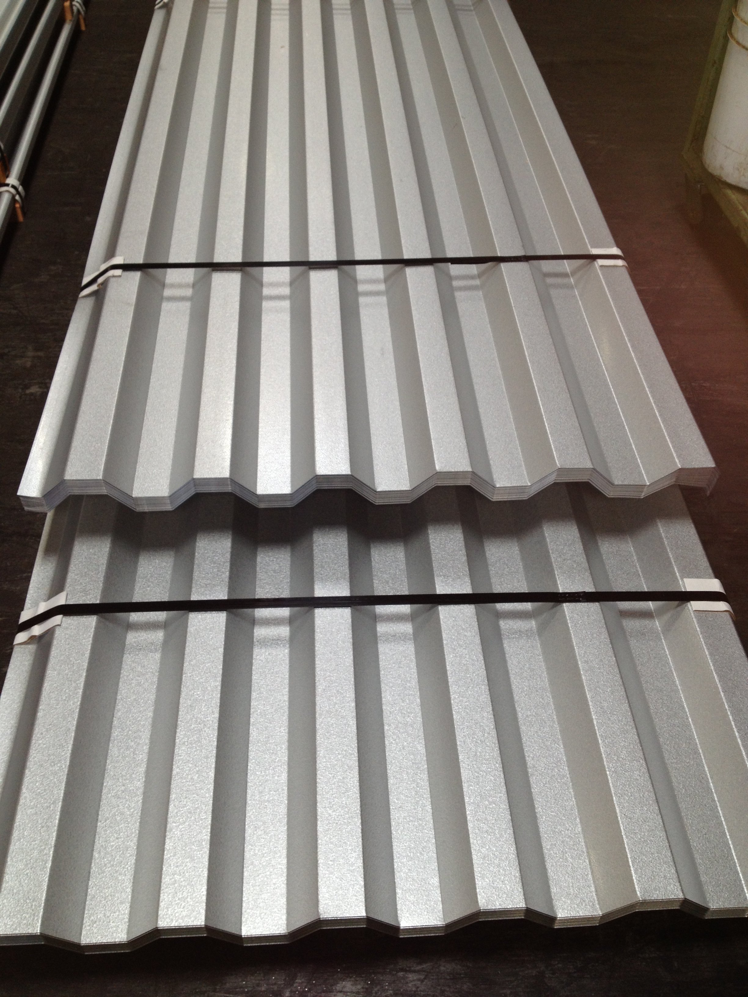 ASTM Galvanized Corrugated Steel Sheets Zinc Galvanized Roofing Material Corrugated Galvalume Steel for Building Construction