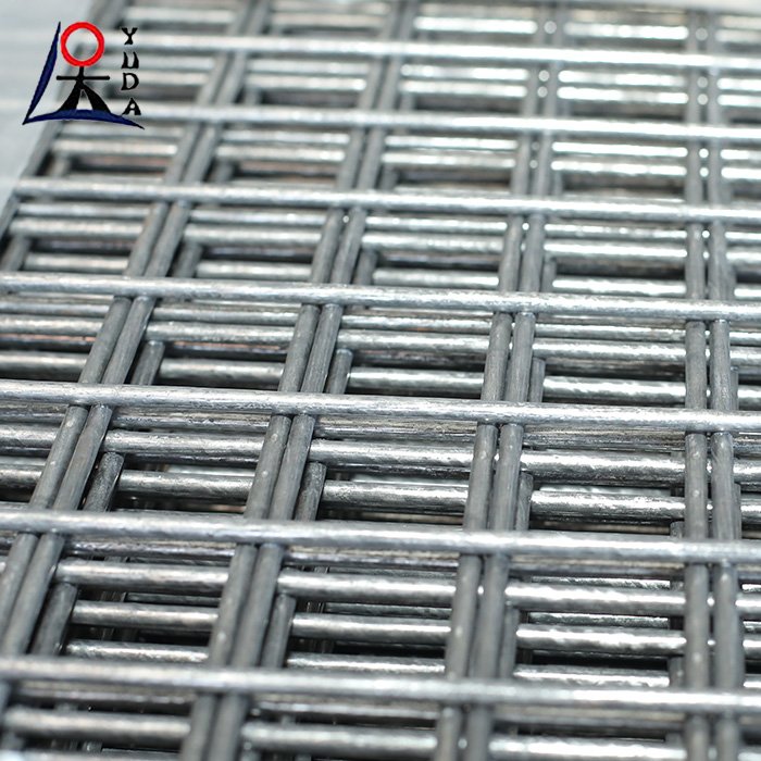Cheap price custom 6 gauge galvanized welded wire mesh fence panels