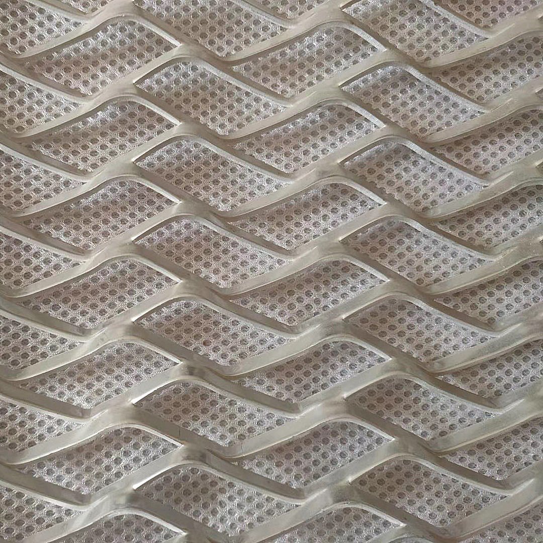 Facade Wall Flading Diamond Shape Titanium Expanded Metal Wire Mesh ceiling For Decorative