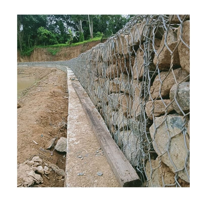 HOT SALES MALAYSIA HARDWARE FACTORY DOUBLE TWISTED STEEL WIRE & PVC COATED GABION CAGE IN HEXAGONAL TO PREVENT LANDSLIDES