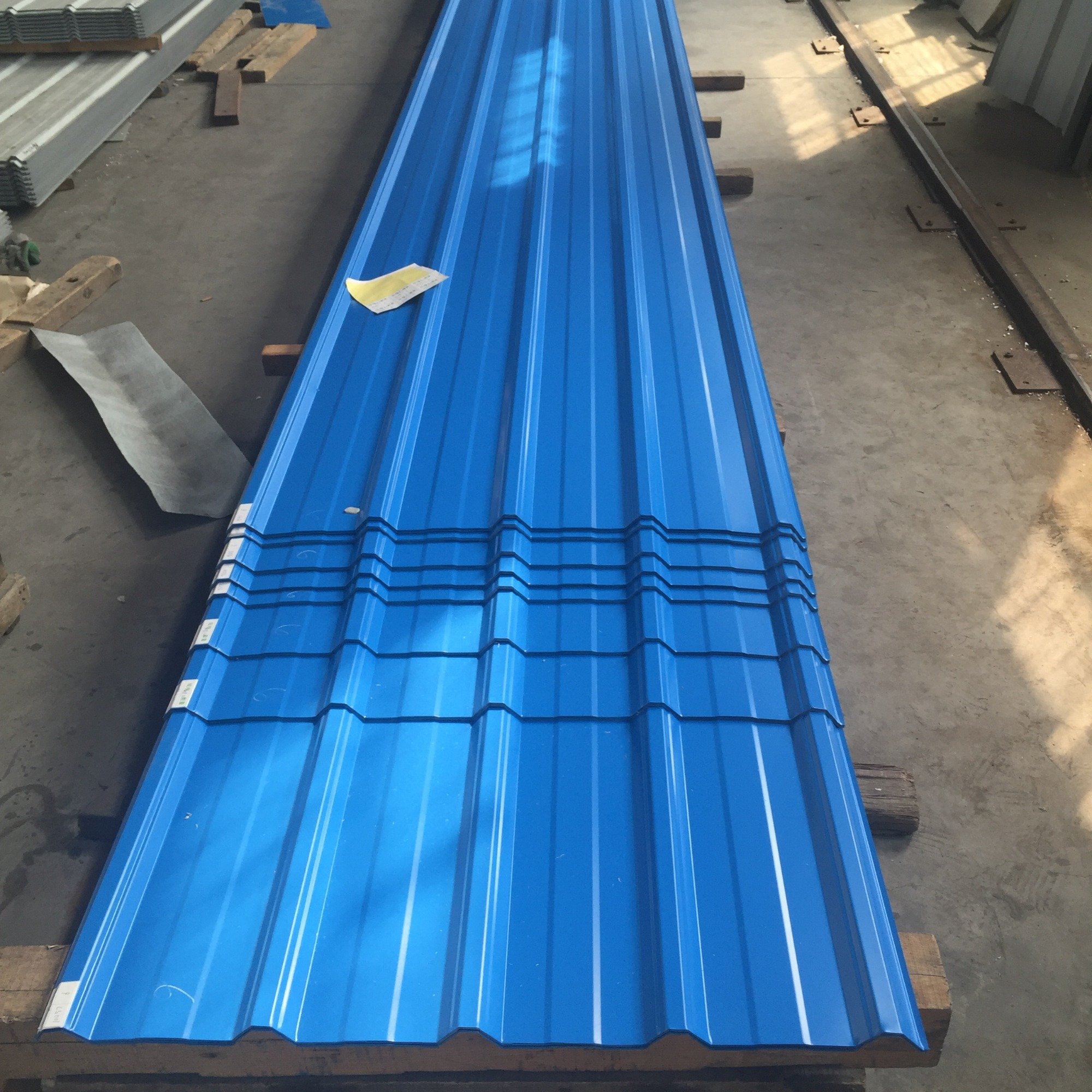 1mm Decorative Color Coated Steel Corrugated Steel Roofing Sheet Price per Ton
