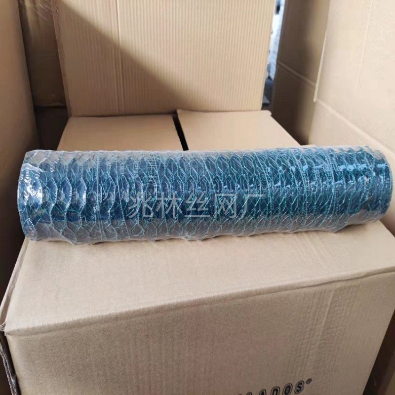 PVC Coated Chicken Wire Cloth Poultry Netting Fencing Hexagonal Wire Mesh Roll for Poultry Farming Gardening