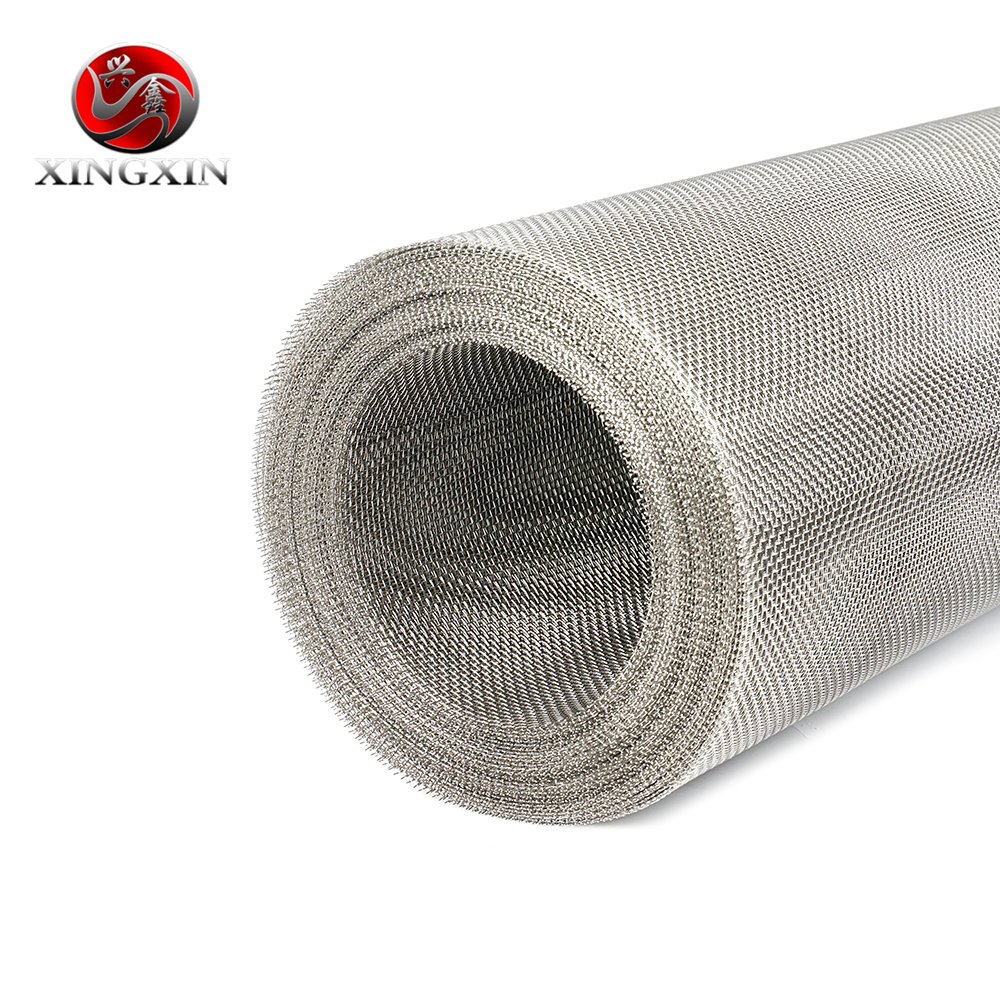 SS 304 high quality 1mm 1.5mm 2mm aperture stainless steel woven mesh screen roll panel