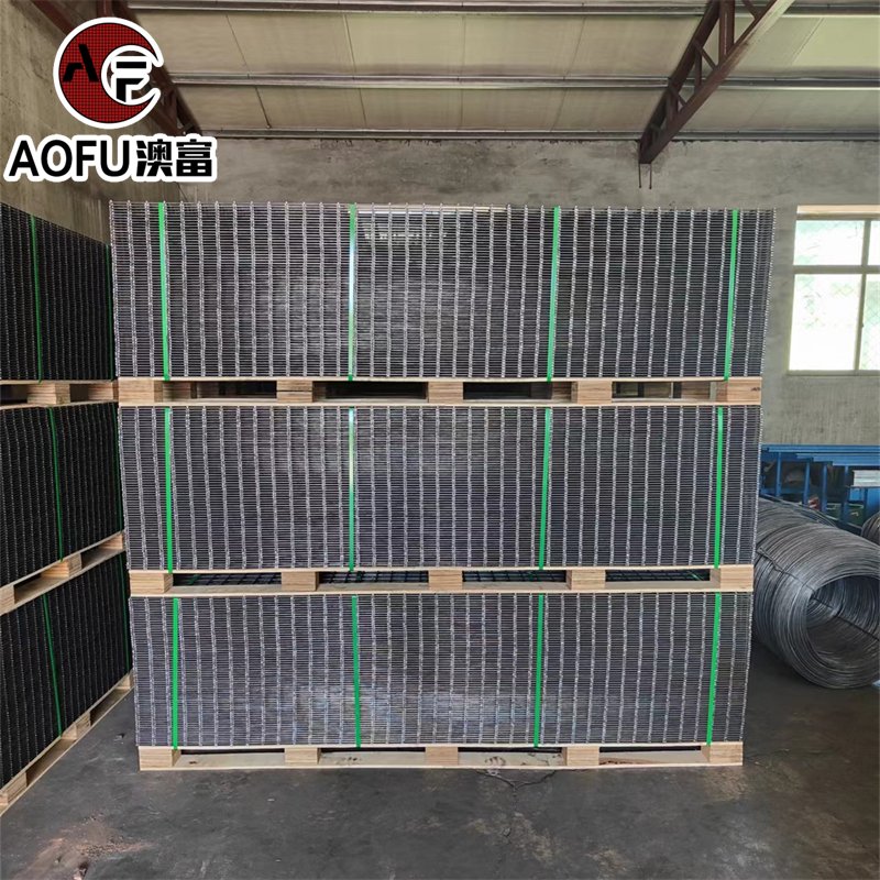 2x2 4x4 Cheap Price Non-galvanized Black Wire Welded Steel Wire Mesh Panel Sheets For Construction Site