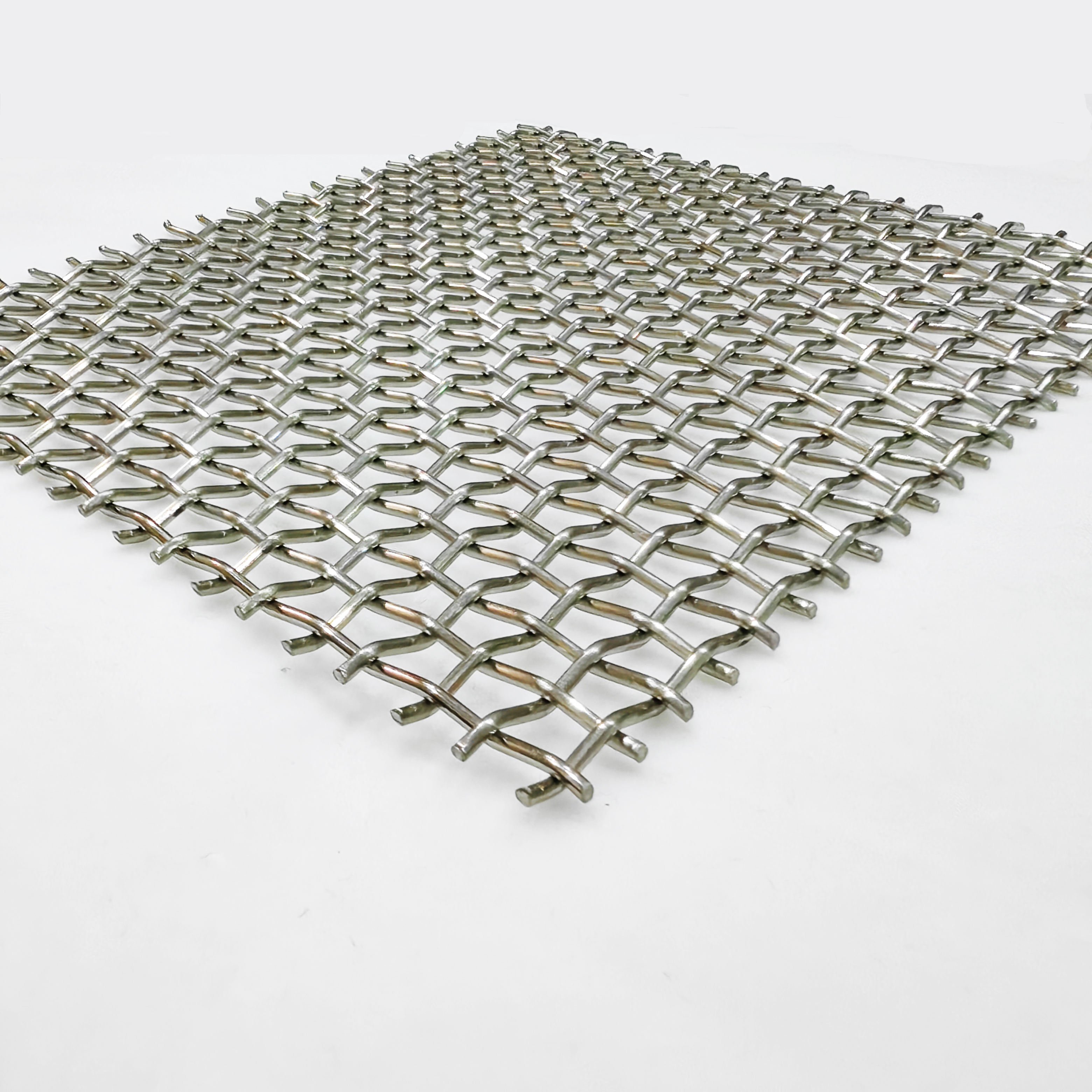 Factory customized 1/4 Inch 1/2inch Wire Mesh Stainless Steel Welded Iron Wire Mesh screen/wire Mesh Welded Netting