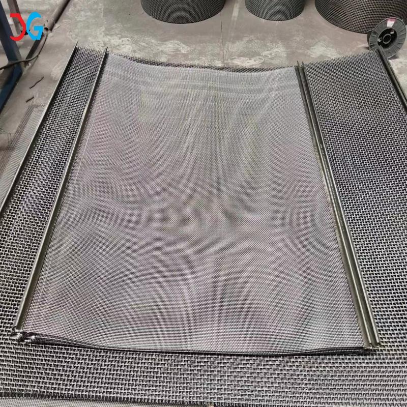 XG Customized Stainless steel manganese steel 65 screen mesh for mining vibrating screen Sand and gravel vibrating screen for mining