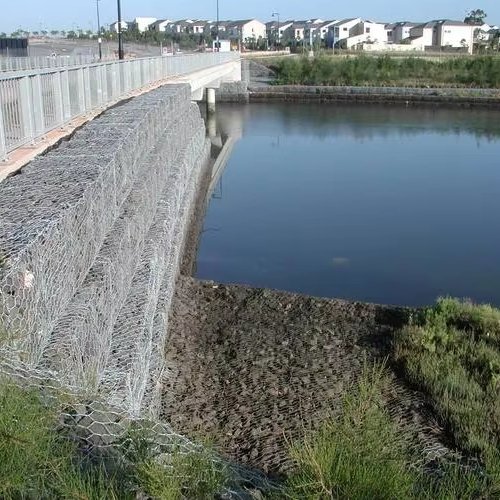 Factory Price Galvanized Gabion Wire Mesh Hexagonal Woven Gabion Renno River Mattresses for Sale