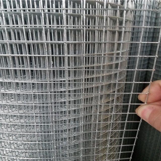 Factory sale high quality chicken pens and galvanized welded wire mesh cage