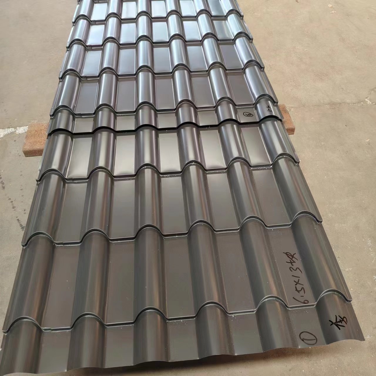 High quality galvanized corrugated steel roof panel antique roof panel factory price produced in China
