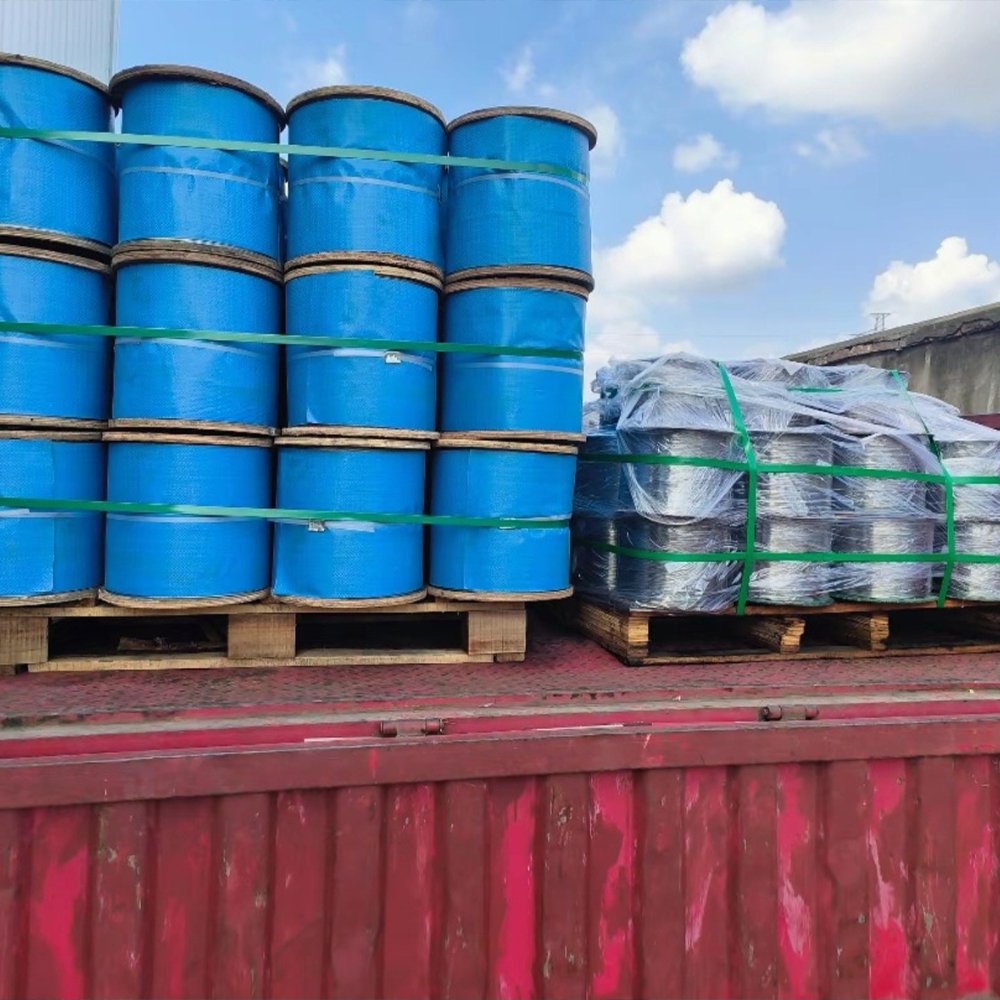 Tank Barrier Wire Mesh Tank Track Wrapping Battlefield Defense Works Wire Winding Net