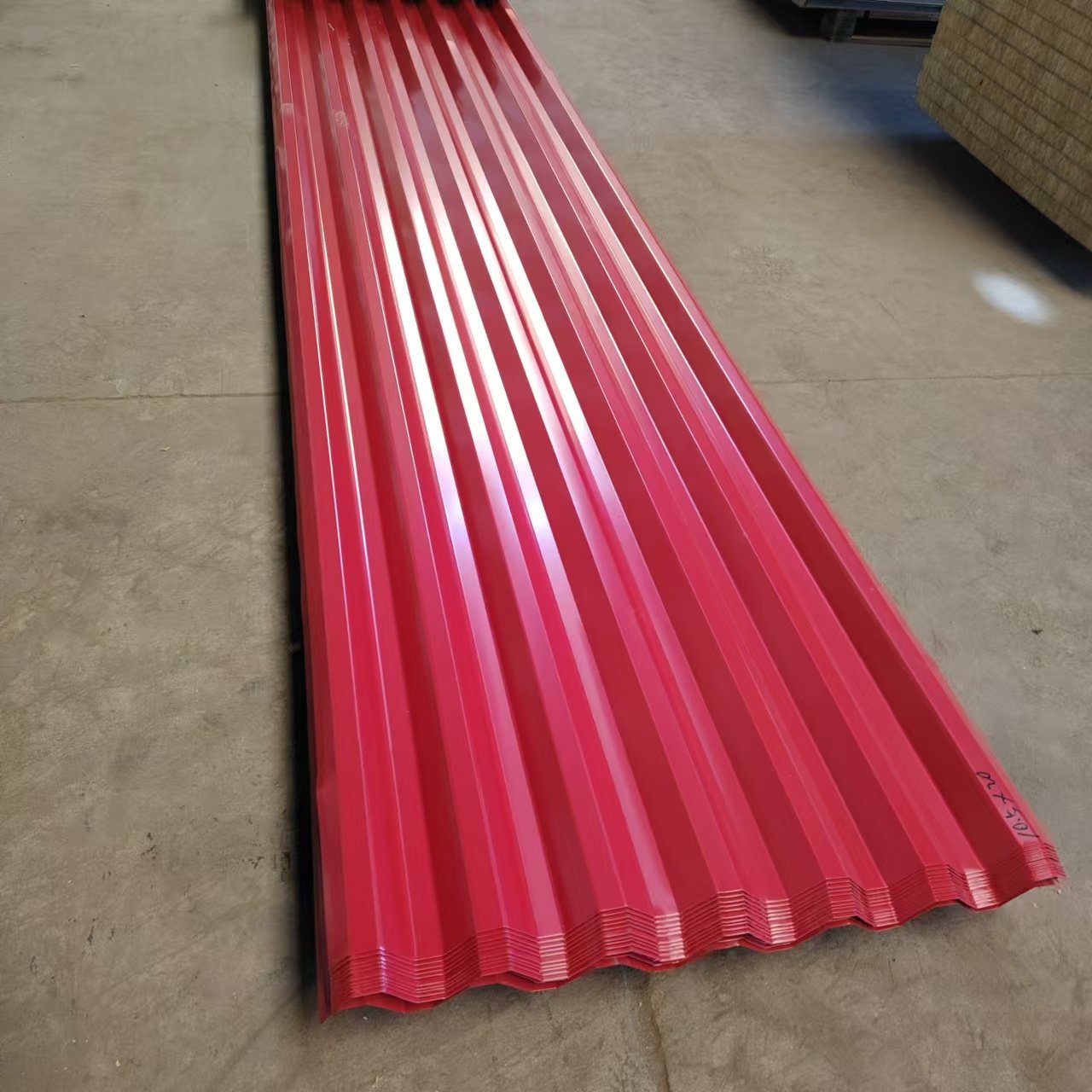 Manufacturer's Direct Selling Profiled Color Steel Plate Decorative Ceiling Plate