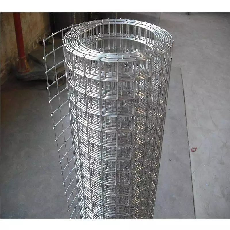 Heavy Duty Cost-effective 30 m Roll Galvanized Welded Wire Mesh Fabric for Farm Fencing Cage Construction