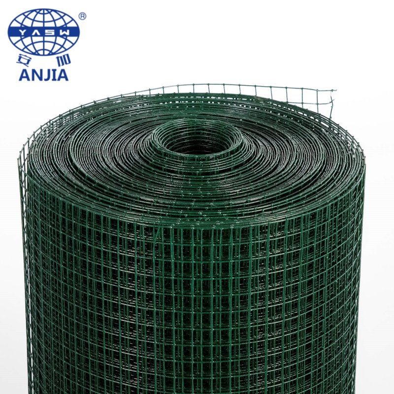 High Quality Pvc Coated Jaulas Para Gallos Hot Dipped Galvanized Welded Iron Wire Mesh fence Roll For Bird Cage
