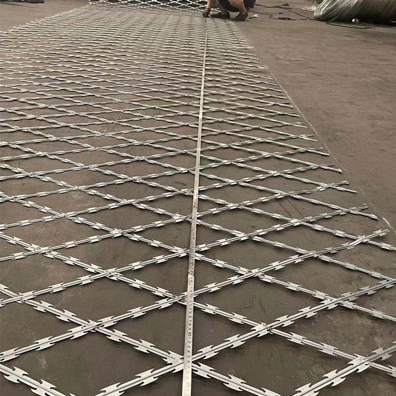 Powder coated welded mesh panel hot dipped galvanized Welded mesh panels razor mesh Security fencing