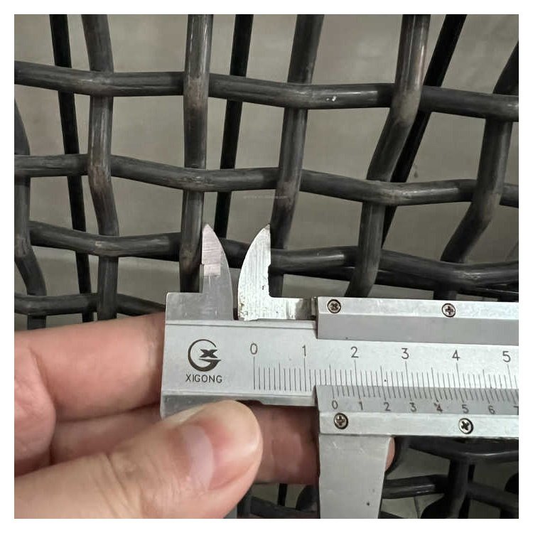 Mining vibrating sieve crusher rock coal mine screen 6mm sand gravel screen mesh with hook