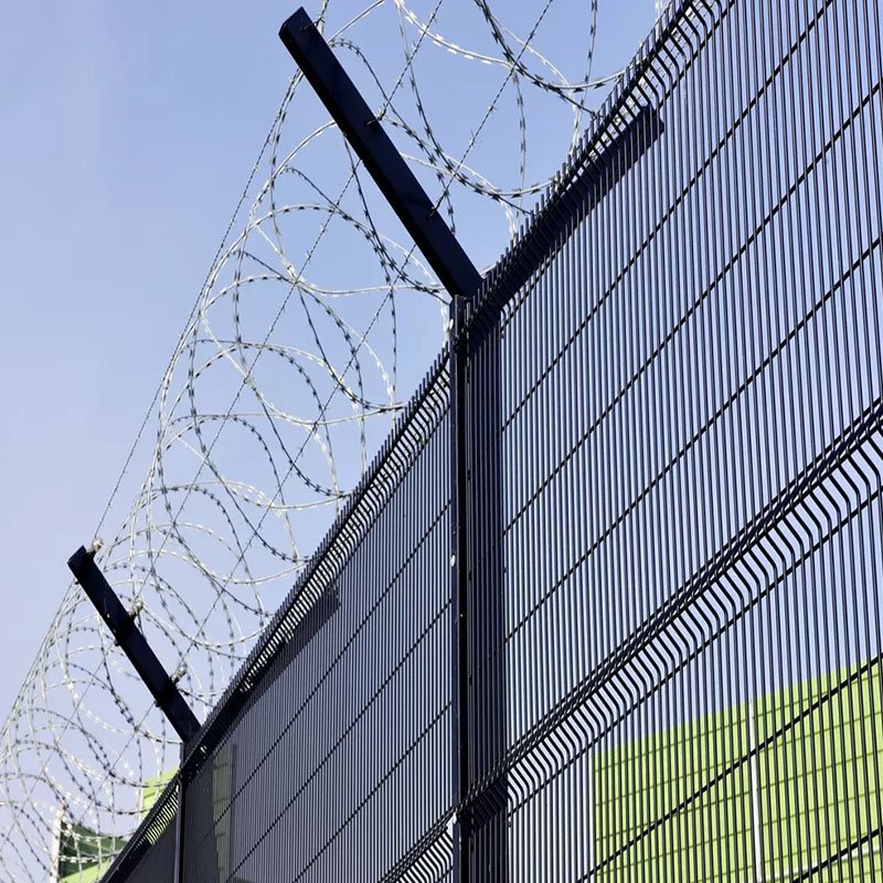 Heavy Duty Cross Barbed Wire Iron Turkey Welded mzp Snake Razor Wire Fencing Mesh Poles