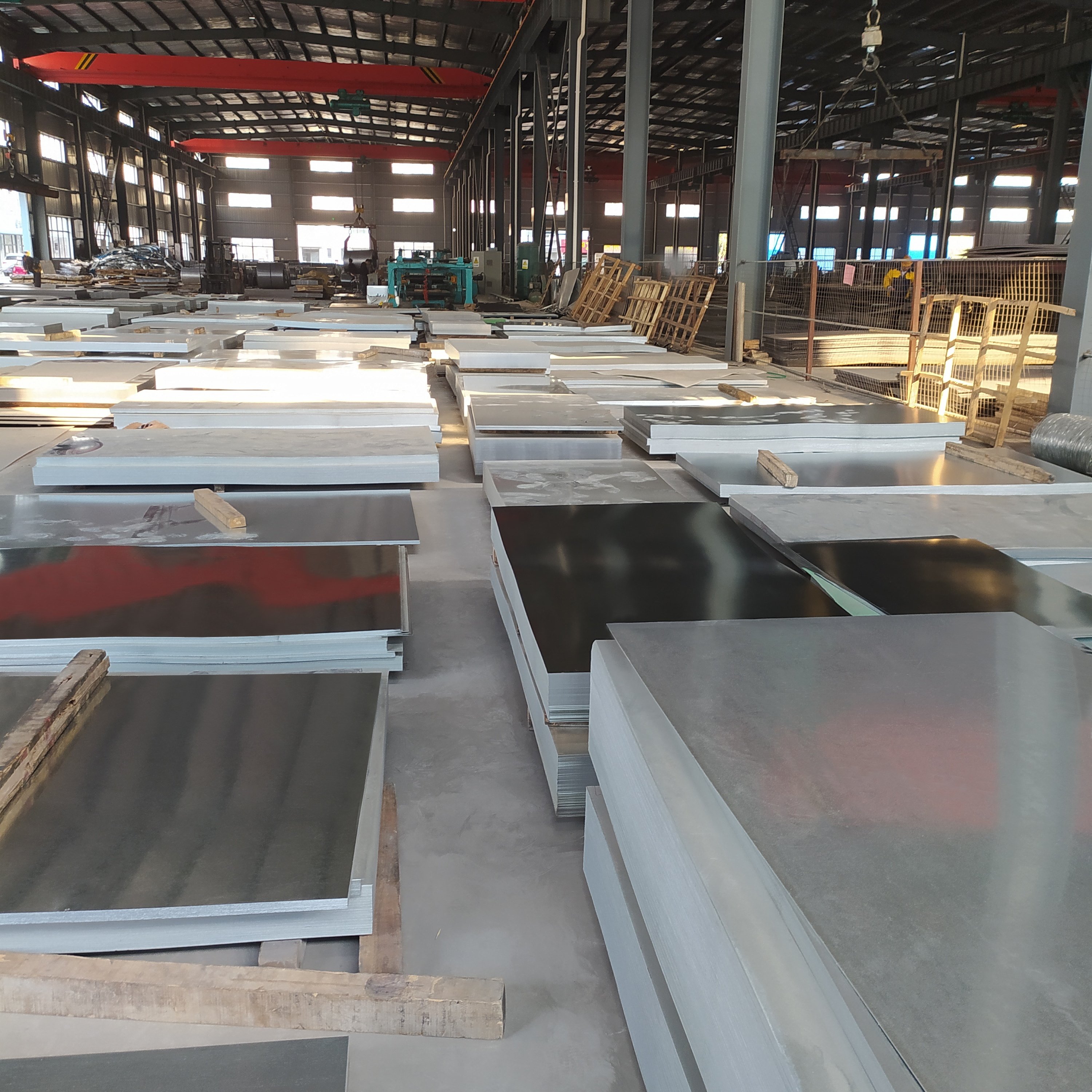 Hot Dipped 1mm -2.5mm Thickness 12 14 16 18 20 22 24 26 28 Gauge GI Plain Metal Sheet Galvanized Steel Sheet