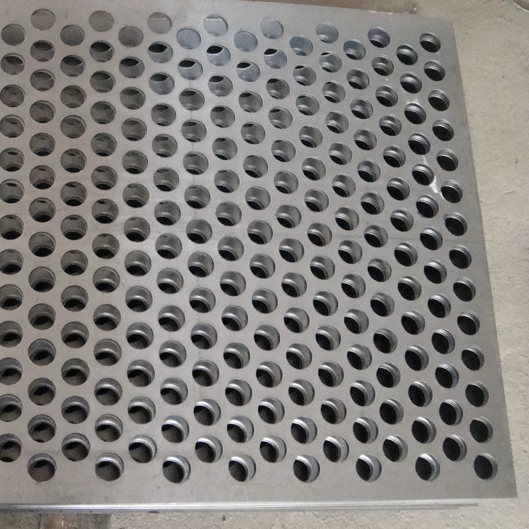 1mm thickness Perforated metal mesh sheet Galvanized perforated mesh plate/punching metal sheet for Architectural decoration