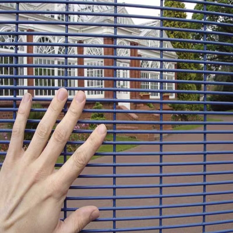 Secure and Durable 358 Dense Mesh Anti-Climbing Barbed Wire Steel Construction Fence for Prisons and Protection