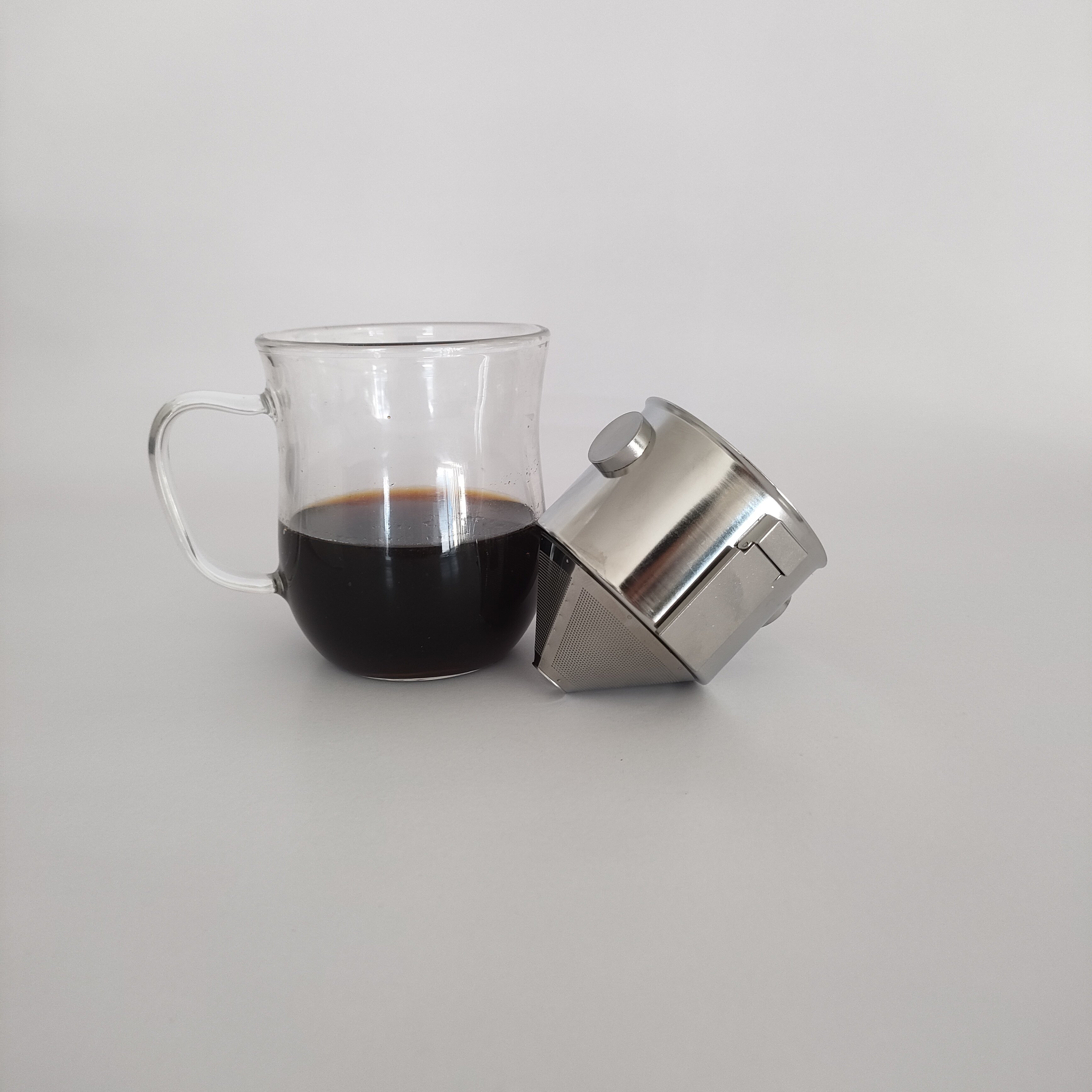 Coffee Filter Portable 304 Stainless Steel Drip Coffee Holder Reusable Infuser and Stand Coffee Dripper