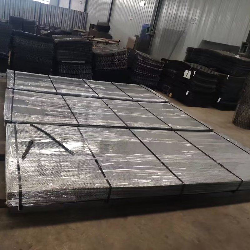 Anping Strength Factory Wholesale holes galvanized expanded metal mesh and expanded metal mesh black