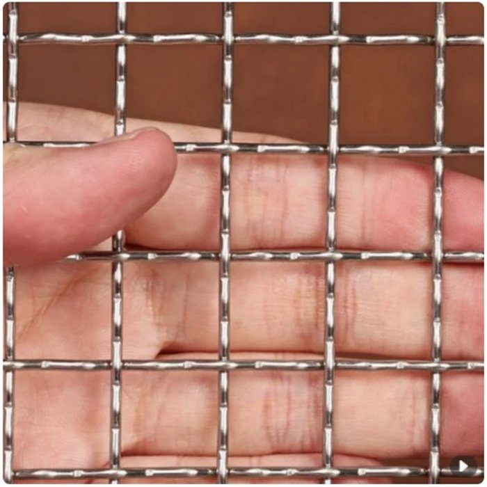 3 Mesh 7.2mm Aperture 1.2 mm Wire diameter 1m*30m 304 Stainless Steel Crimped Wire Mesh Screen Filter