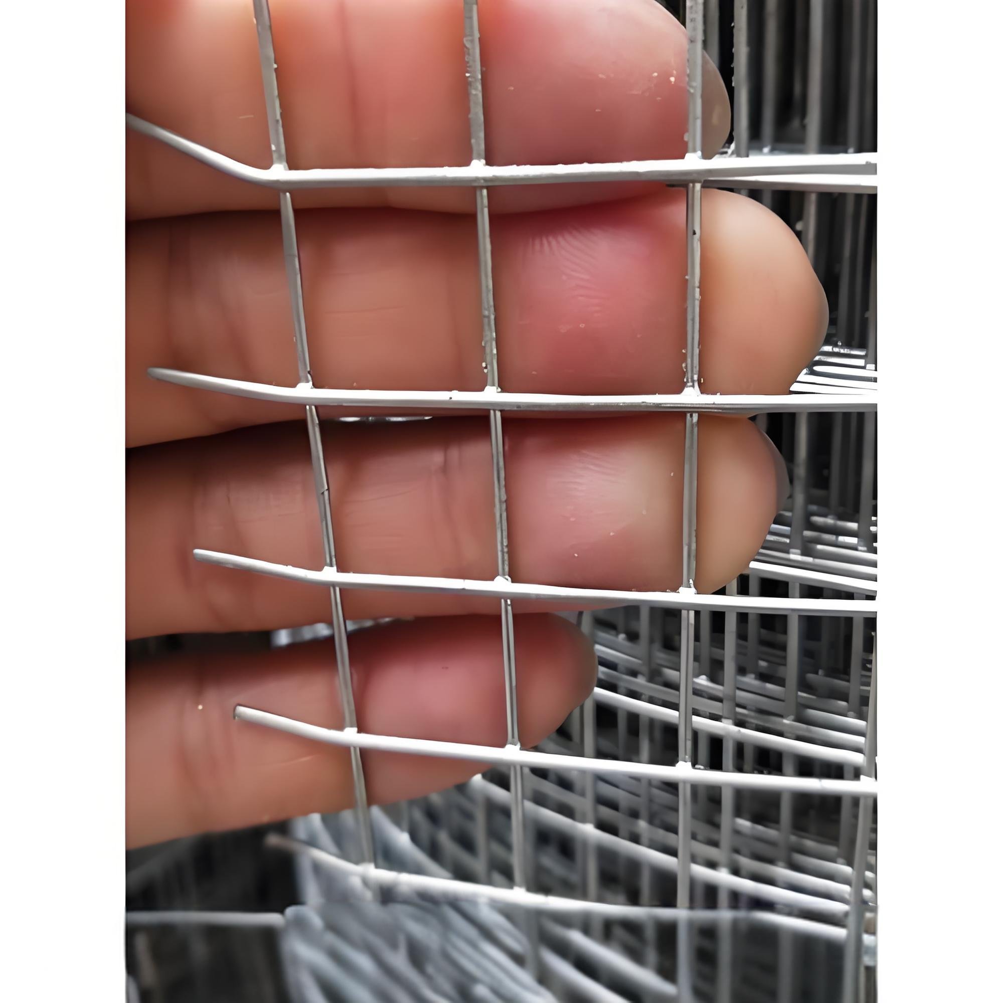 1/2in 0.7mm 48inch x100ft Hardware Cloth Roll for Chicken Fence Rabbit Wire Cage Fencing Galvanized after Welded Iron Wire Mesh