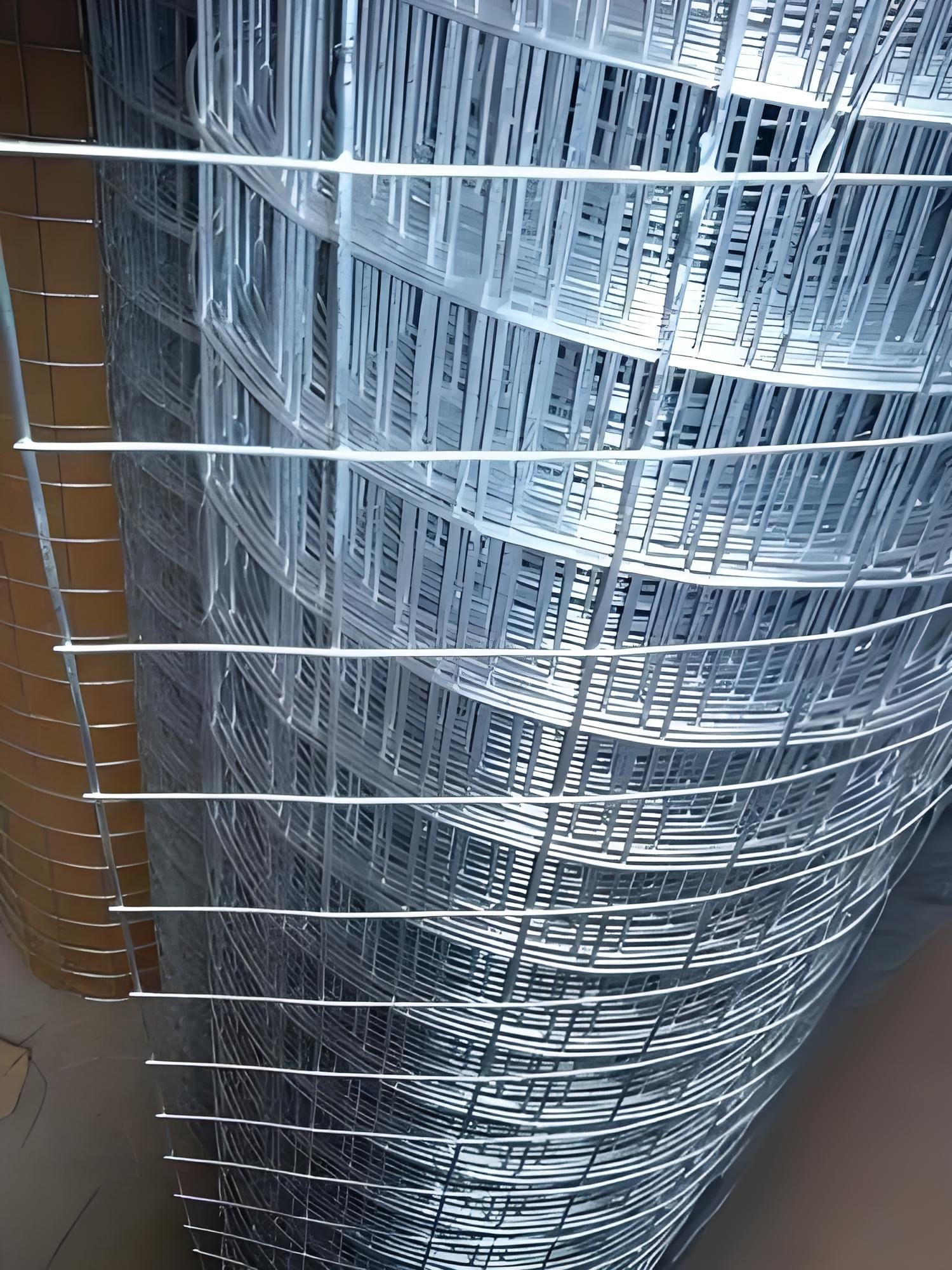 1/2in 0.7mm 48inch x100ft Hardware Cloth Roll for Chicken Fence Rabbit Wire Cage Fencing Galvanized after Welded Iron Wire Mesh