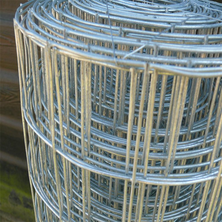 Rust proof galvanized welded wire mesh panel fencing welding iron wire net panel for animal cages