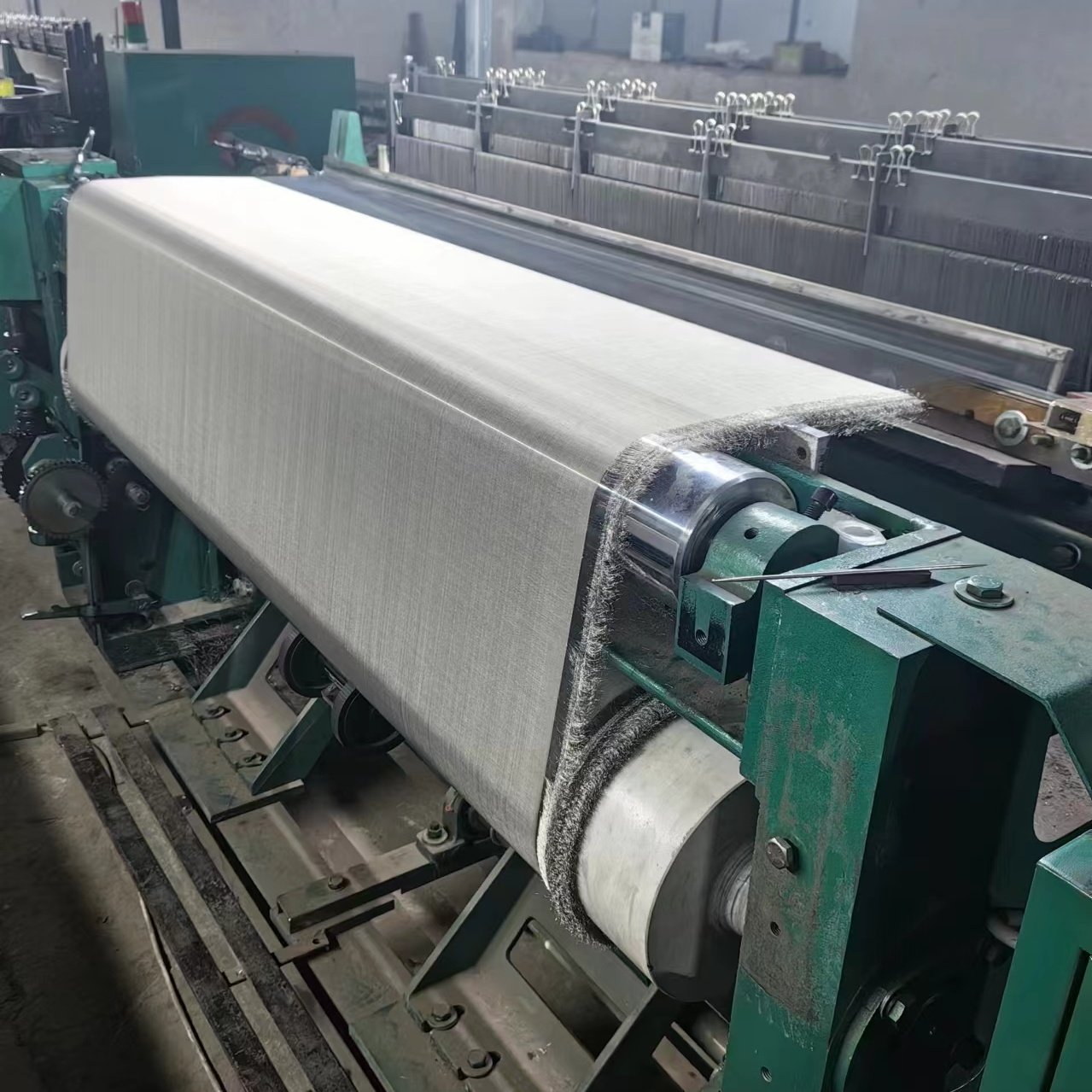 304 Stainless Steel Wire Mesh Roll 60 Mesh Flexible and Soft Plain Weave Dutch Woven Crimped Netting for Sieve Screen