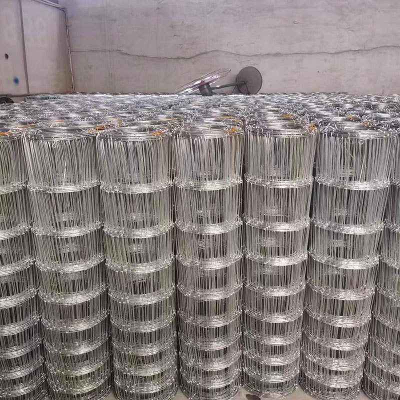 High Quality Customized Hot Dipped Galvanized Livestock Farm Cattle Fence Pig Stainless Steel Wire Mesh Roll