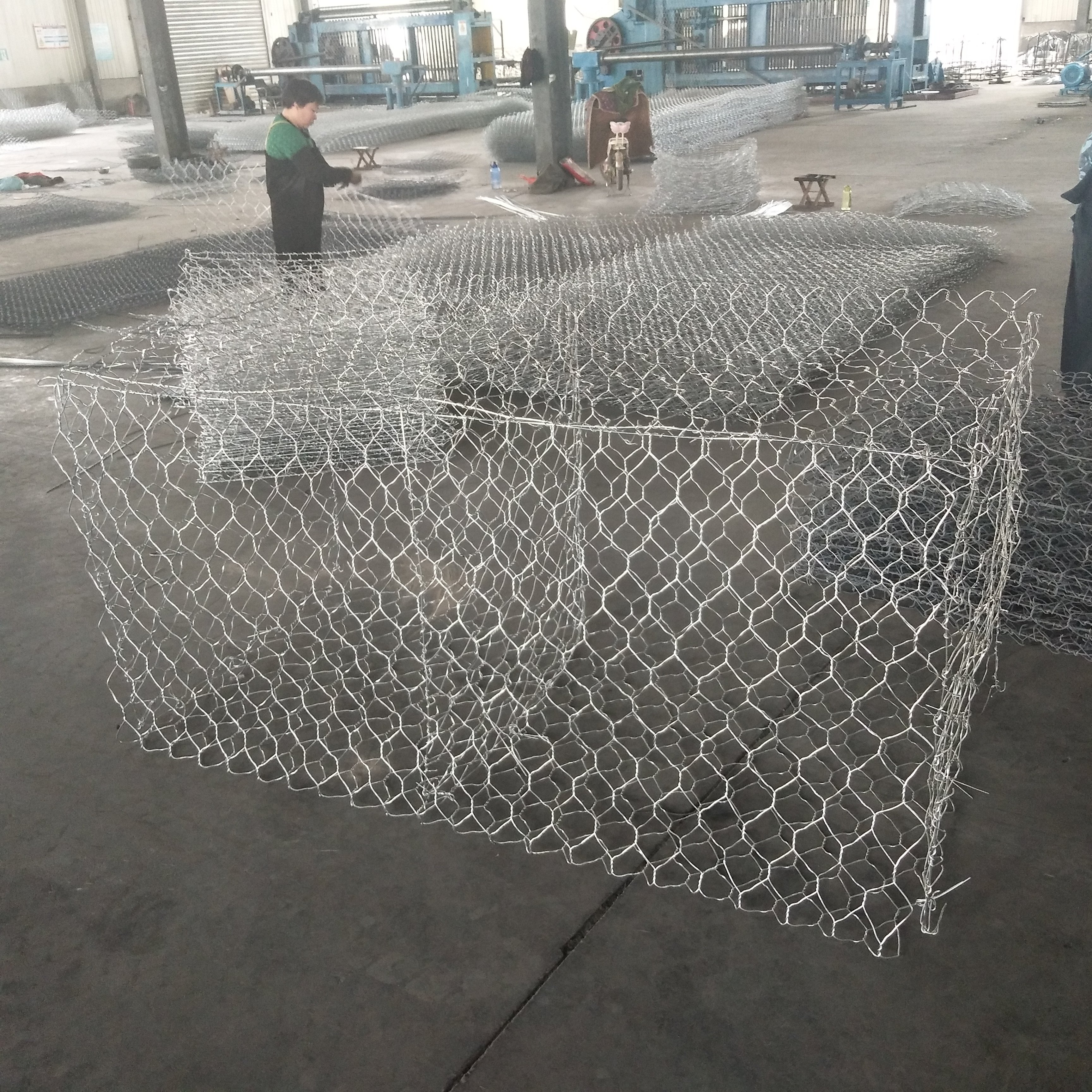 Factory prices pvc coated galvanized gabion wire mesh hexagonal gabion basket wall gabion box