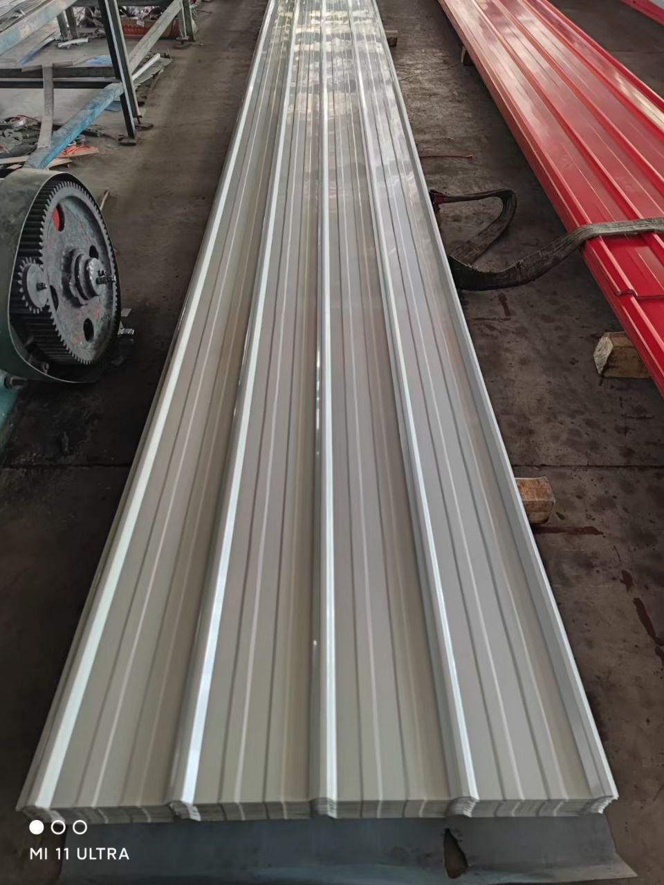 PPGI Manufacturer's 0.55mm Corrugated Steel Roofing Sheet Galvanized Corrugated Iron Color Coated Roofing Sheet