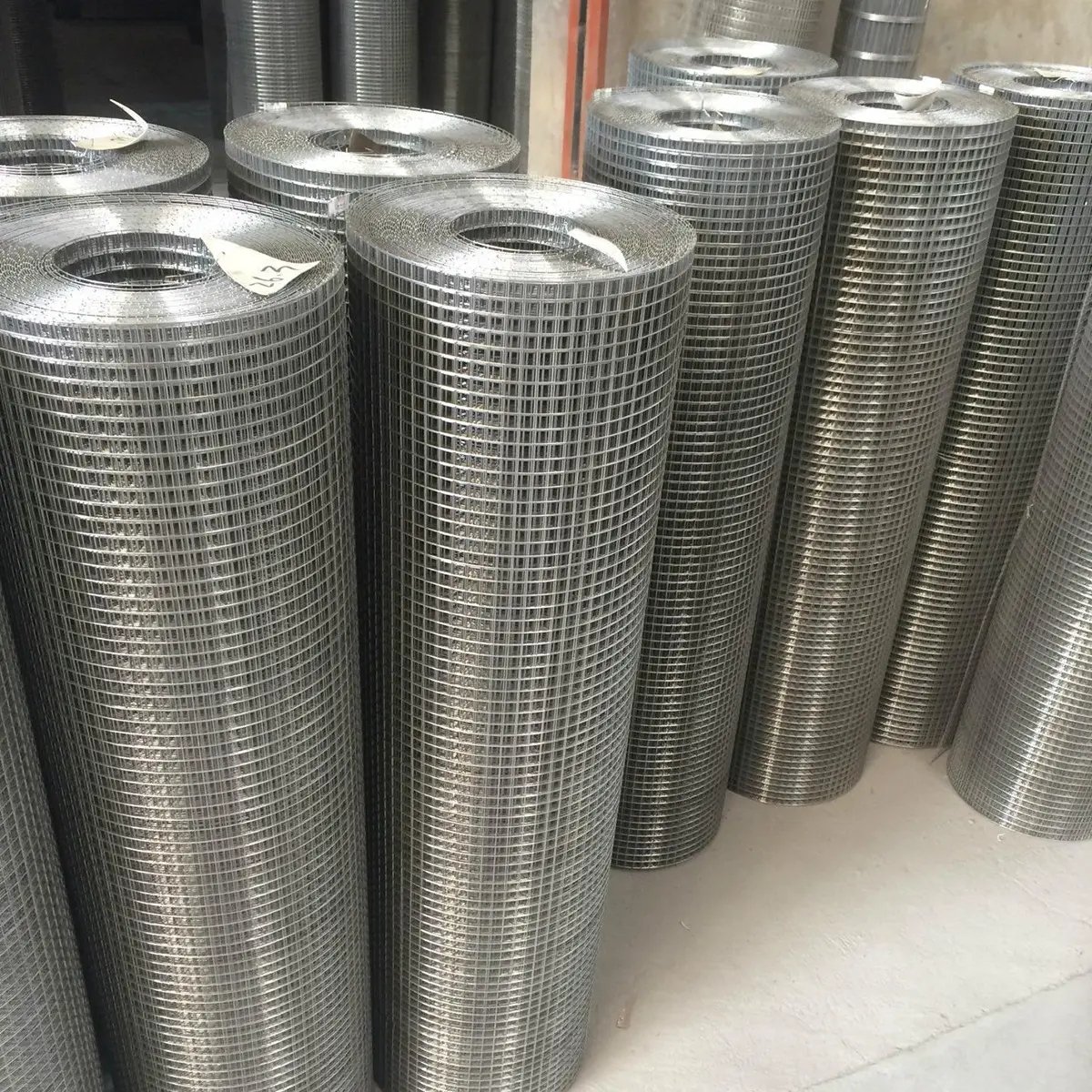 14 Gauge 36"X50 ft Galvanized Welded Wire Mesh Roll for Animal