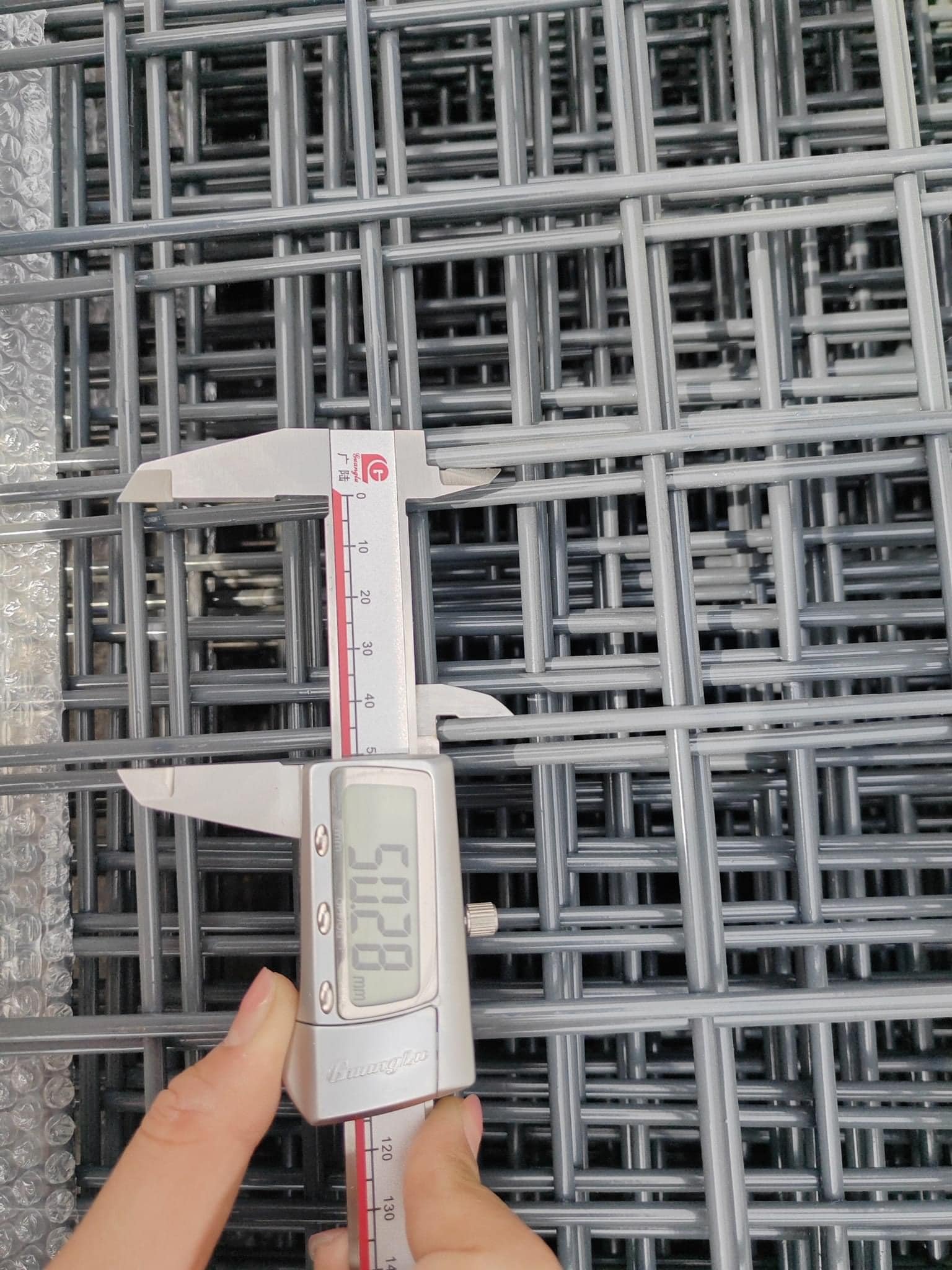 1cm x 1cm pvc coated galvanized stainless steel bird cage panel 4x4 welded wire mesh in roll