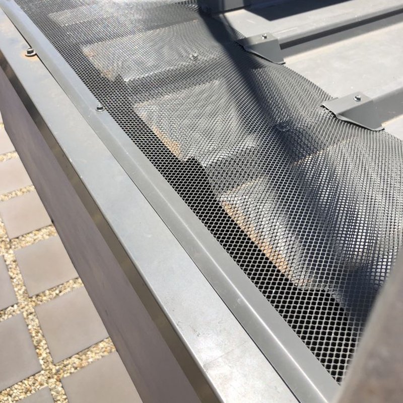 Gutter Guard Leaf Guards Sheet Wholesale Aluminum Stainless Steel Expanded Metal with 0.7mm Thickness Smooth Perforated Mesh