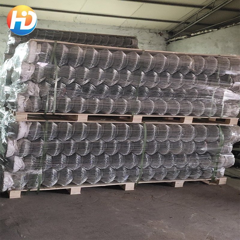 Outdoor Garden Game Fencing Roll Green Black Blue Plastic Coating Steel Wire Mesh 1.5mm To 4.0mm Thick Cyclone Wire Cost