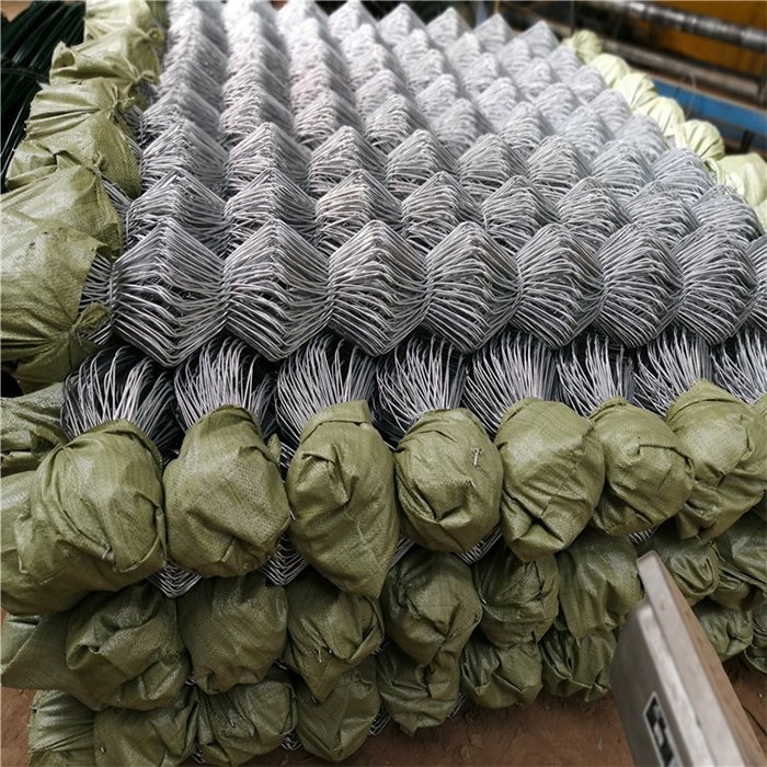 Fence Post Set Coated Green 8 Sizes Galvanized Chain Link Steel Wire Mesh